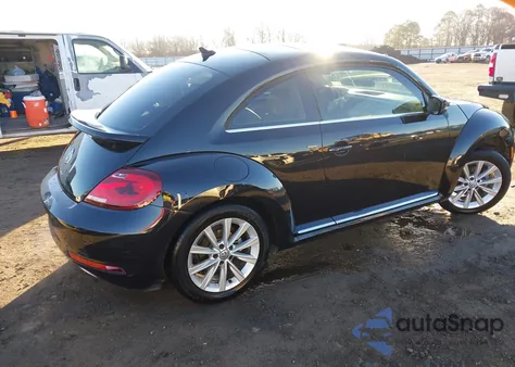 2018 Volkswagen Beetle 2.0T Se из США, поврежденный, VIN 3VWJD7AT1JM701863